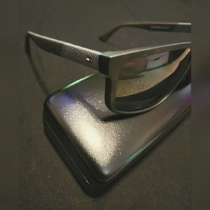 Tommy Hilfiger TH 1560/S 086QT Authentic Sunglasses